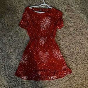 Sadie and sage dress flowy and could be size s and xs